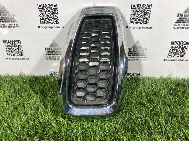 CHRYSLER 68303626AA Решетка радиатора в наличии Сумы
