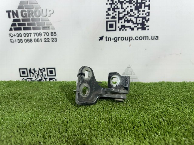 68306517AA CHRYSLER Петля двери передней левой купить в Николаев