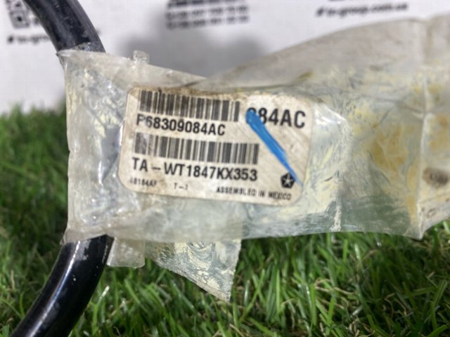 CHRYSLER 68309084AC в наличии Ровно