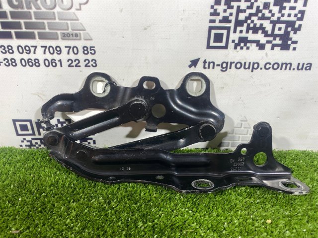 Завеса капота правая 68370256AB CHRYSLER