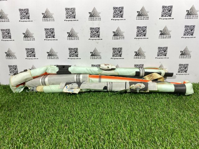 68371576AC Подушка безопасности (AIRBAG) шторка боковая правая купить Каменское