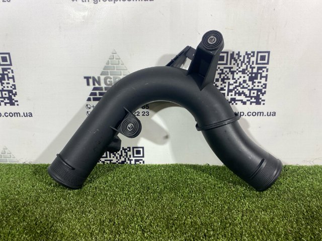 VAG 6C0145770A Патрубок интеркулера в наличии Черновцы