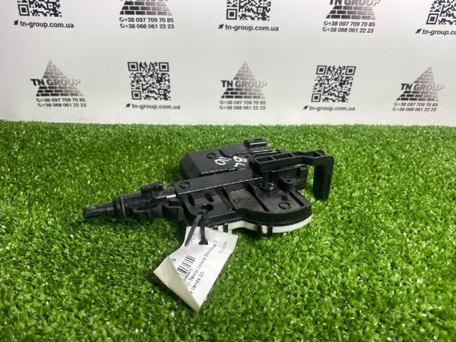 Замок открывания лючка бензобака 7703012010 TOYOTA