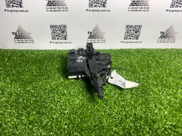 TOYOTA 7703012010 Замок открывания лючка бензобака в наличии Днепр
