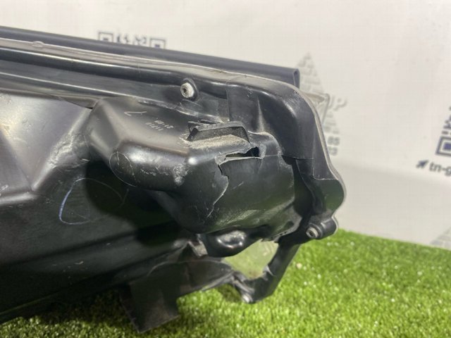 Основная фара в сборе левая 811500E330 TOYOTA