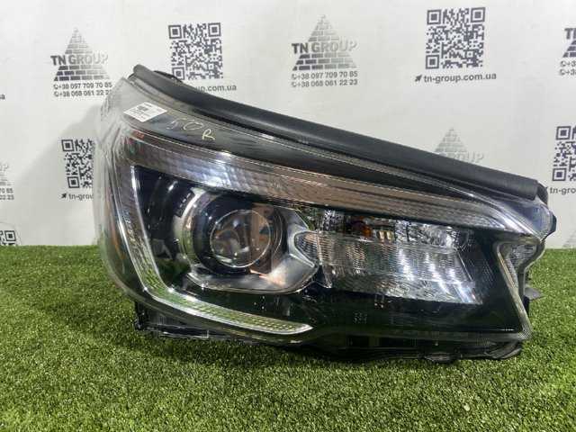 Правая блок фара 84001SJ060 SUBARU