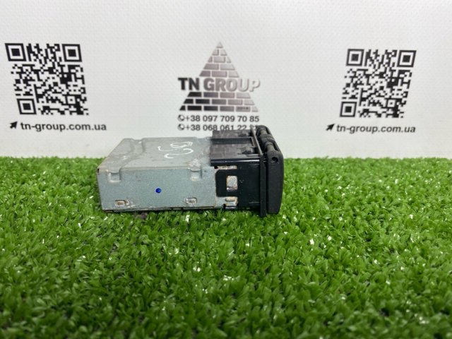 USB-разветвитель 8553206010 TOYOTA