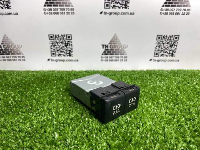 TOYOTA 8553206010 USB-разветвитель в наличии Ровно