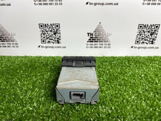 855320E010 TOYOTA USB-разветвитель купить в Павлоград
