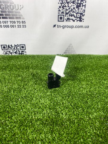 Датчик температуры воздуха в салоне 8862506040 TOYOTA