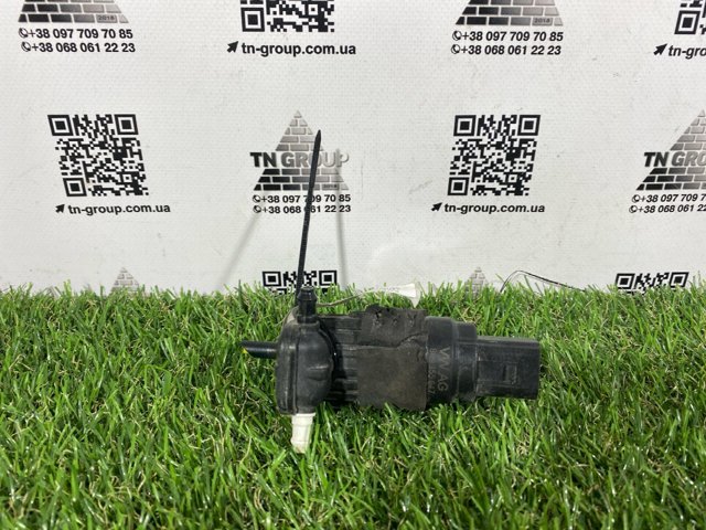 Двигатель омывателя ветрового стекла Skoda Fabia 2