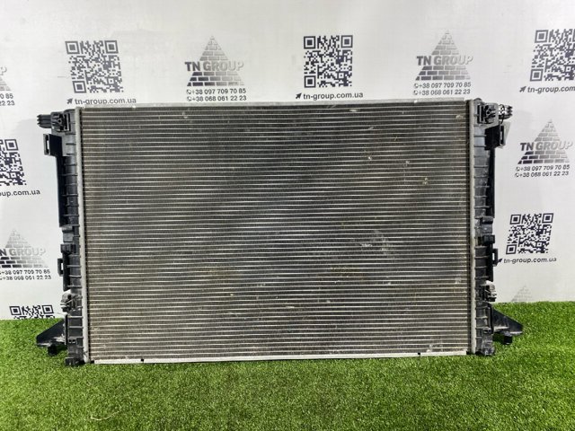 8W0121251AB VAG Радиатор охлаждения двигателя купить в Черновцы