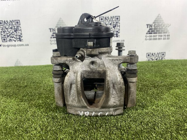 Задний правый суппорт 8W0615404N VAG
