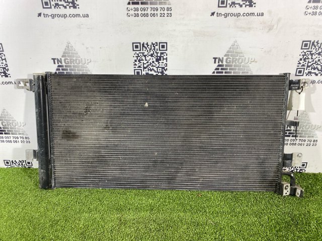 VAG 8W0816421M Радиатор кондиционера в наличии Ирпень