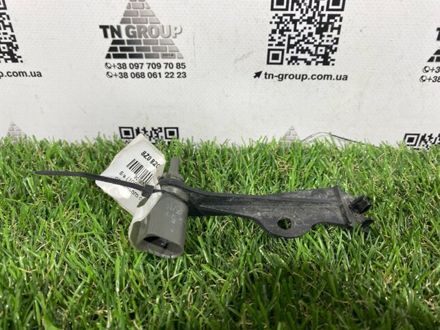 Датчик температуры воздуха 8Z0820535A VAG