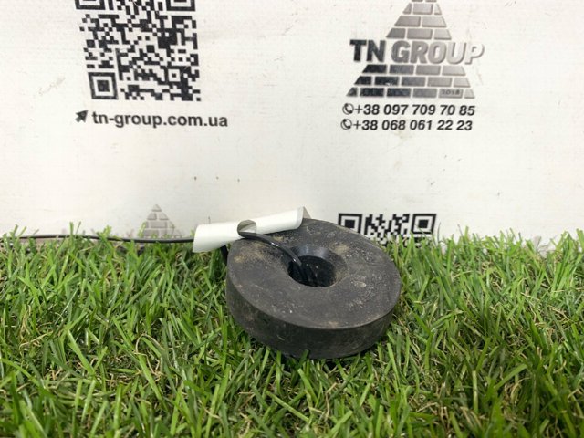 TOYOTA 9048040021 Подушка радиатора нижняя в наличии Хмельницкий