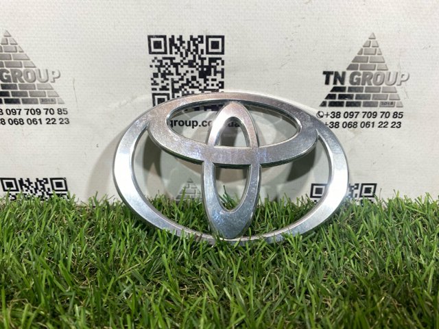 Эмблема на решетку радиатора 9097502210 TOYOTA