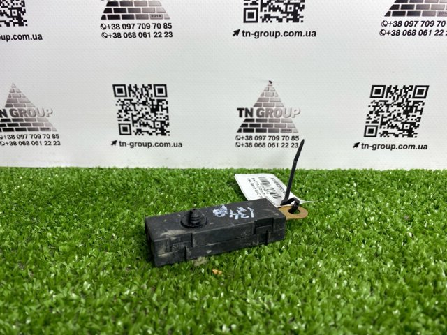 Фильтр помех усилителя антенны A1568200089 MERCEDES