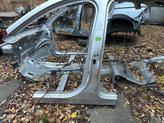 Боковина кузова в сборе LJ6Z78211A11A FORD