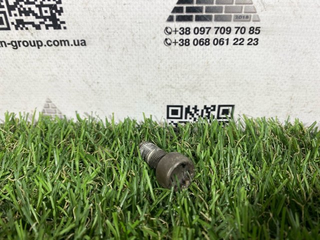 WHT009773 Болт крепления маховика купить Ужгород