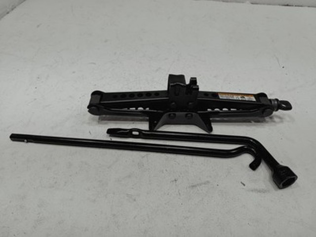 TOYOTA 0915006010 в наличии Львов