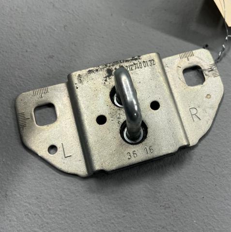 Зацеп замка крышки багажника 100941900B TESLA