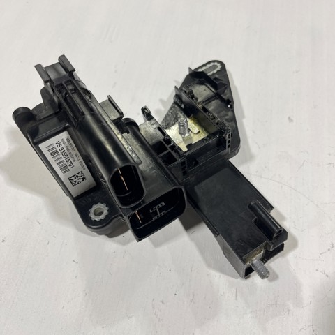 Коробка предохранителей 10688710 BMW