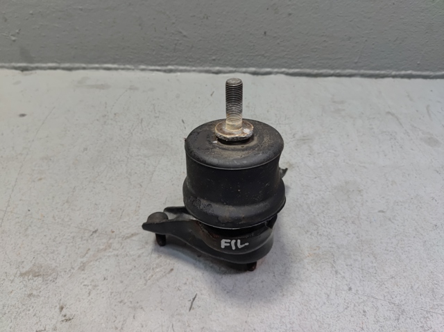 TOYOTA 1237231010 Подушка (опора) двигателя левая в наличии Черновцы