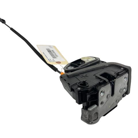 Замок задней двери, правой 13546554 GM