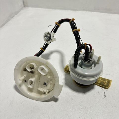 Топливный насос 16117341301 BMW