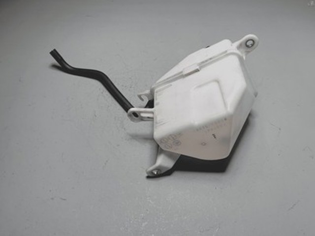 TOYOTA 16470F0010 Бачок системы охлаждения в наличии Ирпень