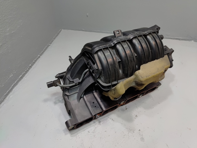 Впускной коллектор 1712025010 TOYOTA