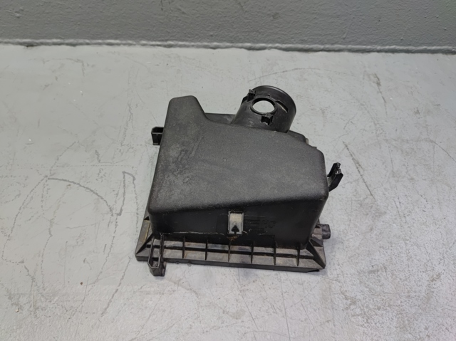 Корпус воздушного фильтра, верхняя часть 17705F0010 TOYOTA