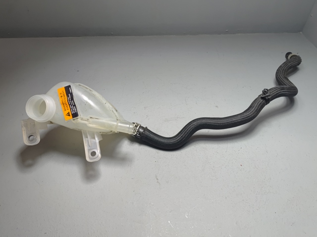 Водяной бачок системы охлаждения 217106RC5A NISSAN