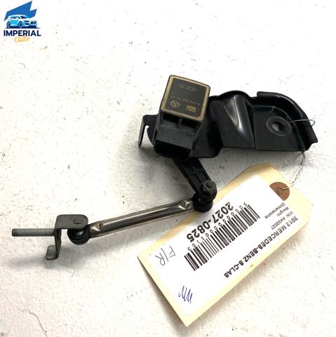 Тяга датчика уровня положения кузова, передняя 2213202489 MERCEDES