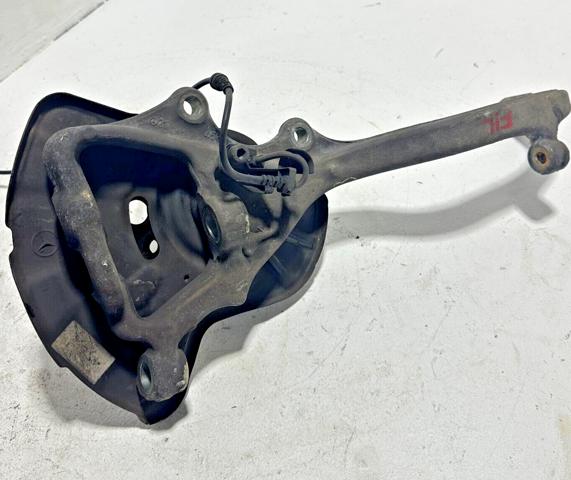 MERCEDES A2213324501 Цапфа передняя левая в наличии Черкассы