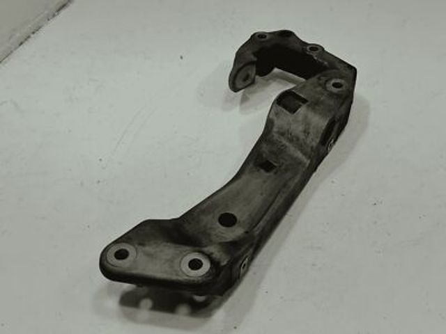 Крепление коробки передач 22326777615 BMW
