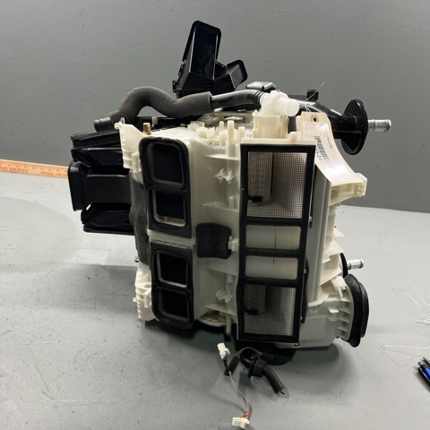 Корпус печки в сборе 271104GF0A NISSAN