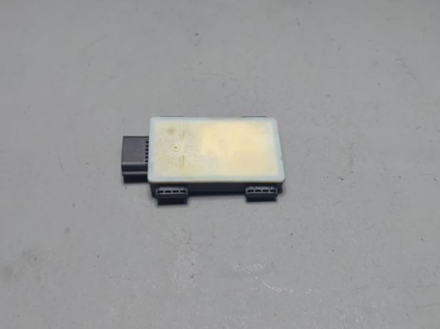 Датчик контроля мертвой зоны, задний 284N000Q0E NISSAN