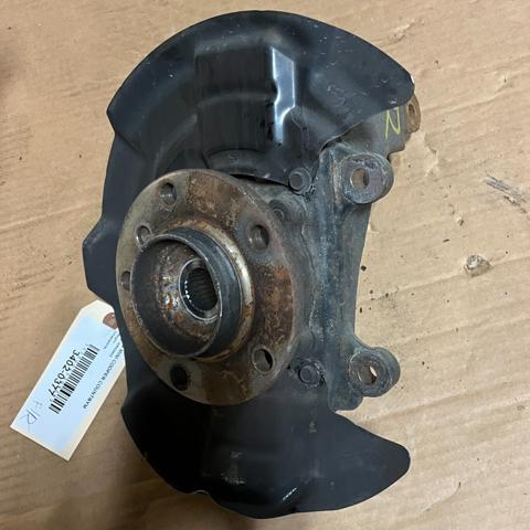 Цапфа передняя правая 31219808400 BMW