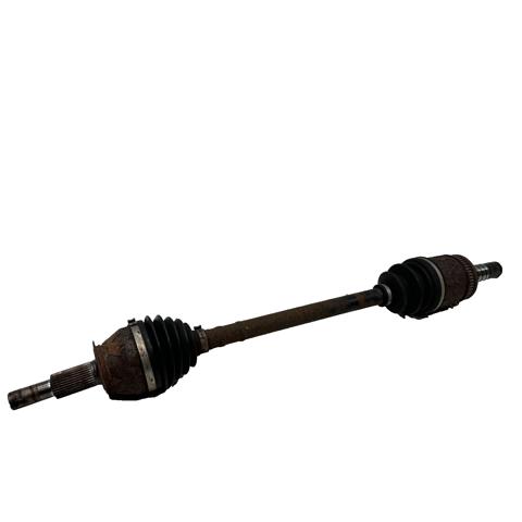 Полуось задняя, правая 396004GB0A NISSAN