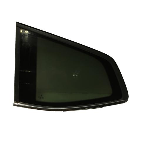 Стекло багажного отсека, левое 3CN845297FNVB VAG