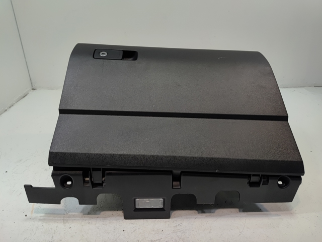 VAG 3CN857101A82V Крышка перчаточного ящика (бардачка) в наличии Запорожье