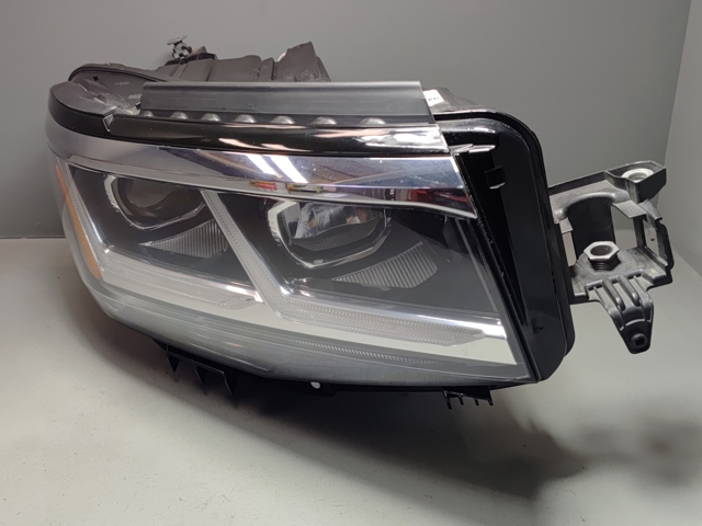 Фара правая 3CN941036C VAG