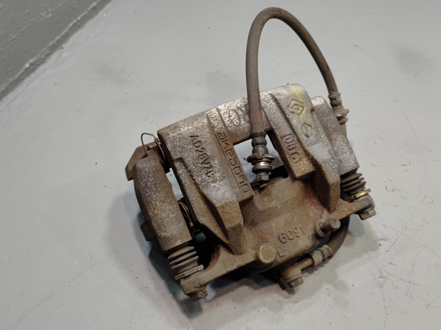 Суппорт тормозной, передний, правый 410016RR0A NISSAN