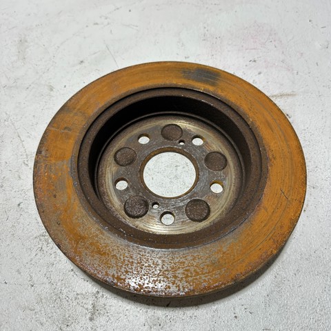 Диск тормозной задний 4243106180 TOYOTA