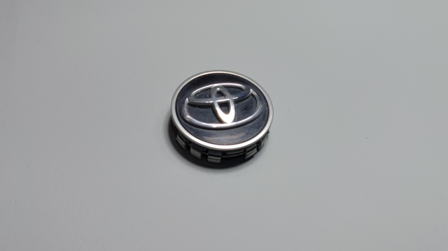 Колпаки на колеса 4260306160 TOYOTA