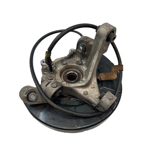 Кулак поворотный правый 430185CA0A NISSAN