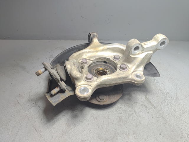 TOYOTA 432020R010 Цапфа передняя левая в наличии Днепр
