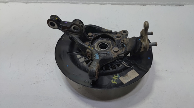 Цапфа поворотного кулака 4321233130 TOYOTA